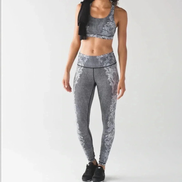 Lululemon speed wunder tight (Nulux) - Picture 1 of 14